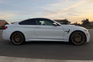 Auto Usado Premium 2020 B-MW M4 Coupé 425-hp Turbo 6 Cilindros - Product Image 2