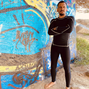 Camisetas de Compresión Deportivas al por Mayor para Adultos, Color Negro, Manga Larga, Poliéster y Elastano, con Logotipo Personalizado - Product Image 2