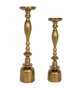 Support à bougie tendance en aluminium moulé, artisanal, finition antique, pour décoration de mariage et d'événements, support à bougie en métal - Product Image 1