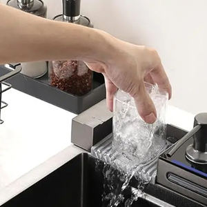 Los fregaderos de cocina de <span class=keywords><strong>cascada</strong></span> inteligentes populares están hechos de acero inoxidable 304/201 y vienen con arandela de taza fregadero de cocina para el hogar - Product Image 3