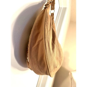 Bolso de Hombro Bordado con Cuentas de Moda, Suministro Directo de Fábrica, para Uso Casual y de Fiesta, Disponible a un Precio Accesible - Product Image 3