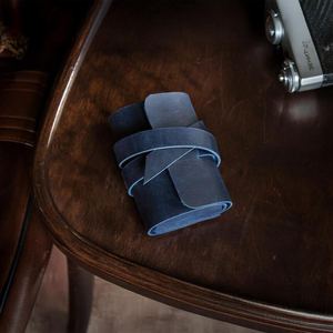 Organisateur de chargeur de rouleau de câble de luxe durable en cuir écologique pochette de voyage à cordon personnalisé LCH-0035C - Product Image 3