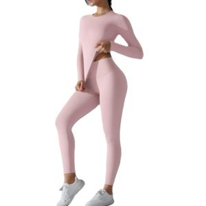 Conjunto de mallas de gimnasio de yoga personalizadas 2025, ropa deportiva para mujer, conjunto de Top corto y mallas de 2 piezas para mujer - Product Image 3