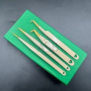 Pinzas para Extensión de Pestañas Hechas a Mano con Logotipo Personalizado, Color Marrón Nude, Acero Inoxidable Sostenible, Agarre Fuerte, Punta Puntiaguda, Probadas a Mano - Product Image 1