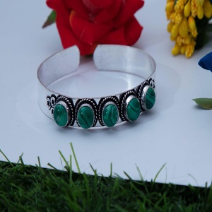 Brazalete de malaquita oxidada de Plata de Ley 925, elegante Ajuste de bisel hecho a mano para regalo de bodas de aniversario de moda - Product Image 5