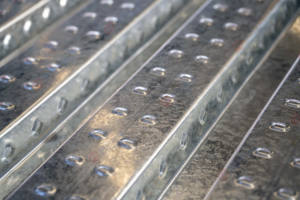 เครื่องขึ้นรูปแผ่นพื้นและแผ่นหลังคาคุณภาพสูง ผลิตภาพสูง - Product Image 5