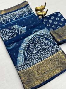 ผ้าส่าหรีไหมเนื้อนุ่มคุณภาพพรีเมียมสำหรับผู้หญิง ลายแจ็คการ์ด โดลา งานแฮนด์เมดทั้งหมด ลายบันดานี พร้อมดีไซน์แจ็คการ์ดหนักแน่น ผลิตในอินเดีย - Product Image 4