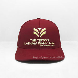 Vente en gros de chapeaux de golf de taille réglable bon marché trous perforés couvre-chefs de sport de mode structurée performance décontractée en maille - Product Image 1