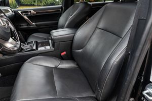 Lexus GX 460 V8 ปี 2020 สภาพดี ใช้งานน้อย ขับเคลื่อน 4 ล้อแบบฟูลไทม์  ดิฟเฟอเรนเชียลแบบลิมิเต็ดสลิป  ไม่ได้ดัดแปลงใดๆ - Product Image 5