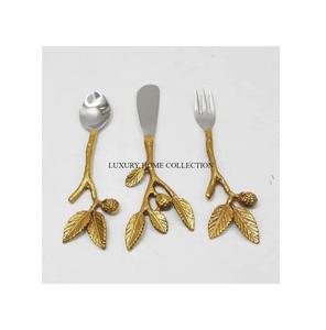 Ensemble de couverts modernes en acier inoxydable avec finition lisse et poignées ergonomiques, confortable et facile à manipuler pour les fêtes - Product Image 1