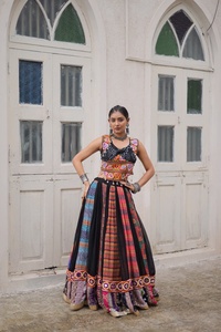 ชุดเทศกาลพิมพ์ลาย Georgette กับ gamthi ทำงาน lehenga choli ส่งออกทั่วโลกจาก surat - Product Image 2