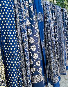 Indigo Blue Block Print Bohemian Pareo Wrap Sarongs Beach Cover Up Bufandas de verano - Product Image 2