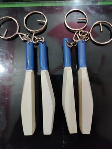 Bán Buôn Mini Bằng Gỗ Dế <span class=keywords><strong>Bat</strong></span> Dây Móc Khóa Tùy Chỉnh Nổi Chủ Sở Hữu Chìa Khóa & Quà Tặng Lưu Niệm Cho Chương Trình Khuyến Mãi - Product Image 2