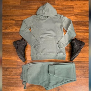 Conjunto Deportivo de Invierno para Hombre, 100% Algodón, Resistente al Viento, Tallas Grandes, con Estampado Gráfico Personalizado - Product Image 1