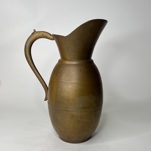 Jarra de Metal Vintage florero desgastado acabado latón florero largo patrón Floral para el hogar sala de estar y boda - Product Image 1