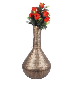 Jarrón decorativo de metal con rosas rojas artificiales y vegetación Muy demandado Hot Trend grande en forma de pera - Product Image 6