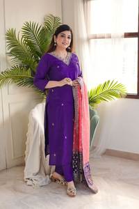 Traje Bordado de Seda Vichitra en Existencia para Venta al por Mayor, Ropa de Diseñador para Mujer, Conjunto de Dupatta de Jacquard Chanderi - Product Image 3