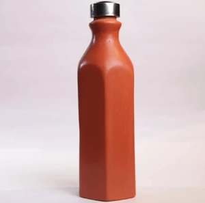 Grande bouteille cylindrique en terre cuite non émaillée faite à la main 800ml avec liège et couvercle en bois disponible au prix de gros - Product Image 2