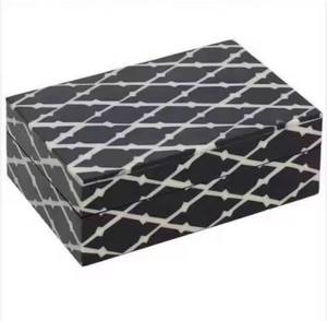 Belle boîte à bijoux décorative incrustée d'os coloré Résultats élégants pour des affichages de bijoux élégants - Product Image 2