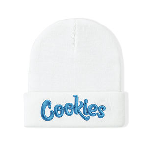 Gorro de Punto Moderno y Transpirable con Diseño de Letras, Suave y Cálido para Otoño e Invierno para Mujeres y Hombres - Product Image 3