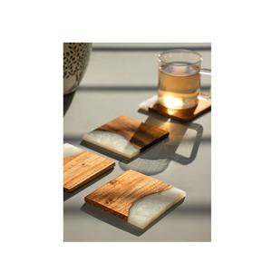 Set de sous-verres en résine et pierre de bois Set de sous-verres en bois de cèdre 4 ou 6 pièces Set de forme carrée couleur blanche - Product Image 1