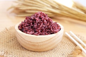 <b>Organic</b> Premium Red <b>Rice</b> - Aromatic long-grain <b>rice</b> rich in nutrients, bringing wholesome and healthy meals every day - Product Image 3
