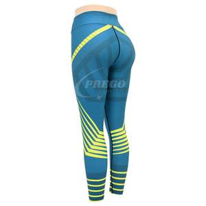Leggings de yoga personnalisés en gros pour femmes, taille haute, doux, effet push-up, impression numérique, tricotés pour le fitness - Product Image 4