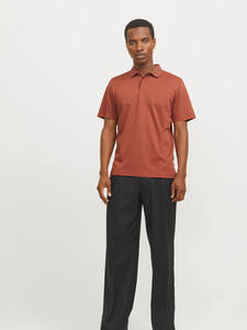 T-shirt décontracté slim fit pour homme 100% coton tricoté Fournisseur de mode personnalisée Vêtements streetwear modernes pour un usage quotidien en gros - Product Image 3