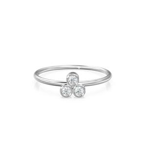 Anillo de tres piedras de plata esterlina 925 de alta calidad personalizado diseño minimalista con piedras preciosas CZ brillante chapado en oro real para bodas - Product Image 5