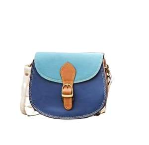 Sac à bandoulière tendance pour femme en cuir véritable recyclé, broderie bohème, léger, durable, fermeture éclair sécurisée, pour le voyage et le quotidien - Product Image 2