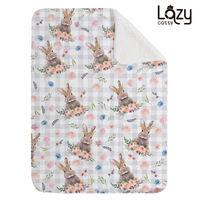 Couverture Sherpa personnalisée imprimée par sublimation pour Pâques, idéale pour la décoration de fêtes, les événements d'entreprise, les espaces hôteliers et les textiles.