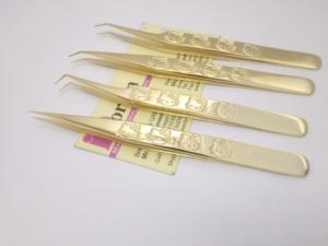 Pinzas de pestañas chapadas en oro Mango de diseño de Hello Kitty Pinzas de acero inoxidable Logotipo personalizado Extensión de pestañas Pinzas de 45 grados - Product Image 3