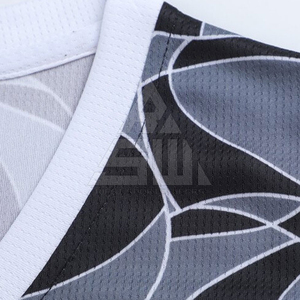 Conjuntos de Uniformes de Baloncesto Personalizables de Alto Rendimiento con Transpirabilidad, 100% Poliéster, Tallas Grandes Disponibles para Hombre - Product Image 4