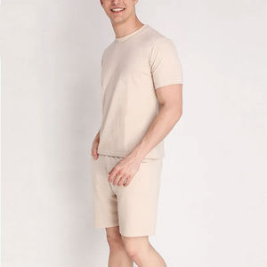 Ensemble t-shirt et short de course respirant à la mode décontractée pour hommes avec logo personnalisé hauts à manches courtes bas motif solide - Product Image 4