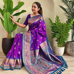 Sarees de uso tradicional directo del fabricante Premium disponibles para pedidos al por mayor y envíos internacionales - Product Image 1