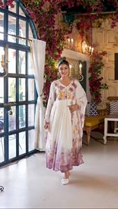 Vestido de fiesta indio y paquistaní con trabajo de secuencia bordada y Dupatta para ocasiones formales - Product Image 3