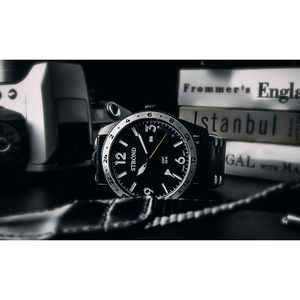 Reloj Deportivo de Lujo SSC-101 24h GMT con Bisel de Acero Negro, Movimiento Ronda, Correa Luminosa de Nylon y Cuero Seiko Diver - Product Image 4