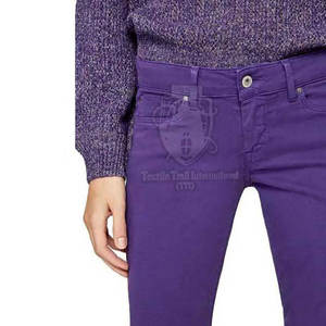 Pantalons en jean pour femmes de couleur unie respirants Nouvelle mode Vente chaude Pantalons en jean décontractés pour femmes - Product Image 4