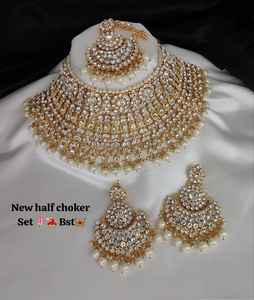 Nuevo diseño chapado en oro tradicional gota perla y piedra tachonado pendiente Mangtika gargantilla collar conjunto y conjunto de joyería para mujer - Product Image 3