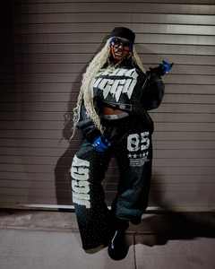 เสื้อฮู้ดพิมพ์ลายพัฟมีฮู้ดแบบสวมหัวแบบไม่มีเชือกทำจากผ้าฝ้ายเทอร์รี่มีฮู้ดซักได้แบบไม่มีลายกำหนดเอง - Product Image 1