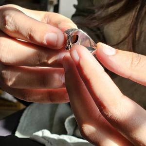 Bague Labradorite en argent népalais Collection Labradorite de feu bleu pour mariage et fête - Product Image 5