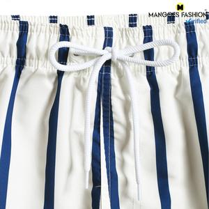 กางเกงขาสั้นว่ายน้ำลายทางสำหรับผู้ชายมีตัวอักษรปะติดโลโก้แบบร้อนกางเกงขาสั้นด้านหลังมีกระเป๋าเอวแบบมีเชือกผูก - Product Image 4