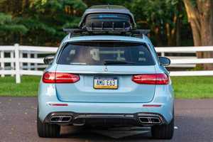 2020 M e r c e d e s AMG E63 S Wagn en caja de cambios manual AWD Asientos de cuero Cámara trasera interior oscura R18 Neumático Hilux Wish Diesel - Product Image 4