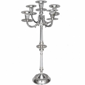 Candelabro Antiguo de Metal Negro Grande de Aluminio con 5 Brazos para Decoración de Mesa en Bodas, Eventos y Fiestas en el Hogar - Product Image 3