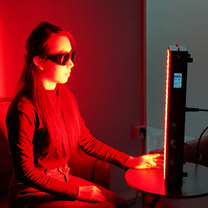 Mini panneau de luminothérapie PDT de bureau à lumière rouge pour le visage, dispositif infrarouge 590nm 630nm pour la récupération, idéal pour les studios de yoga - Product Image 4