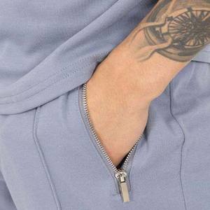 Ensemble de survêtement de sport d'été en coton brodé personnalisé OEM, short et haut 2 pièces pour hommes, grande taille, coupe ajustée, fitness de haute qualité - Product Image 4