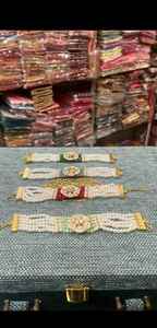 Bracelet lourd en gros de nouvelle conception de meilleure qualité de broche Kundan White Pearl n disponible au meilleur prix - Product Image 2