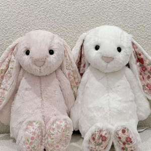 Jelly 25ème Noël Lapin Patchwork Fraise Floral 31cm Rembourrage Coton PP Lavé Peluche Animale Technics Confort ODM - Product Image 4