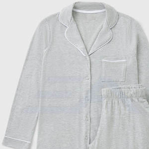 Pyjama décontracté pour femme en polaire de haute qualité avec logo sur le devant - Séchage rapide, respirant, pour l'hiver et le printemps - Product Image 5