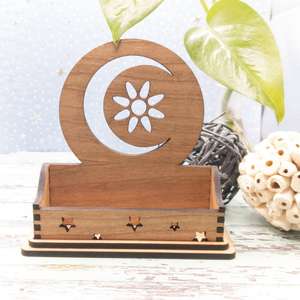 Elegante Tarjetero de Madera Maciza Vintage Hecho a Mano para Tarjetas de Crédito, Duradero, de Alta Calidad, con Acabado Pulido Suave - Product Image 1